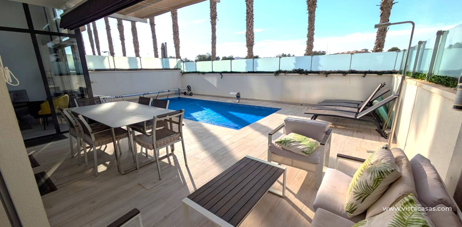 Resale - Villa - Cabo Roig