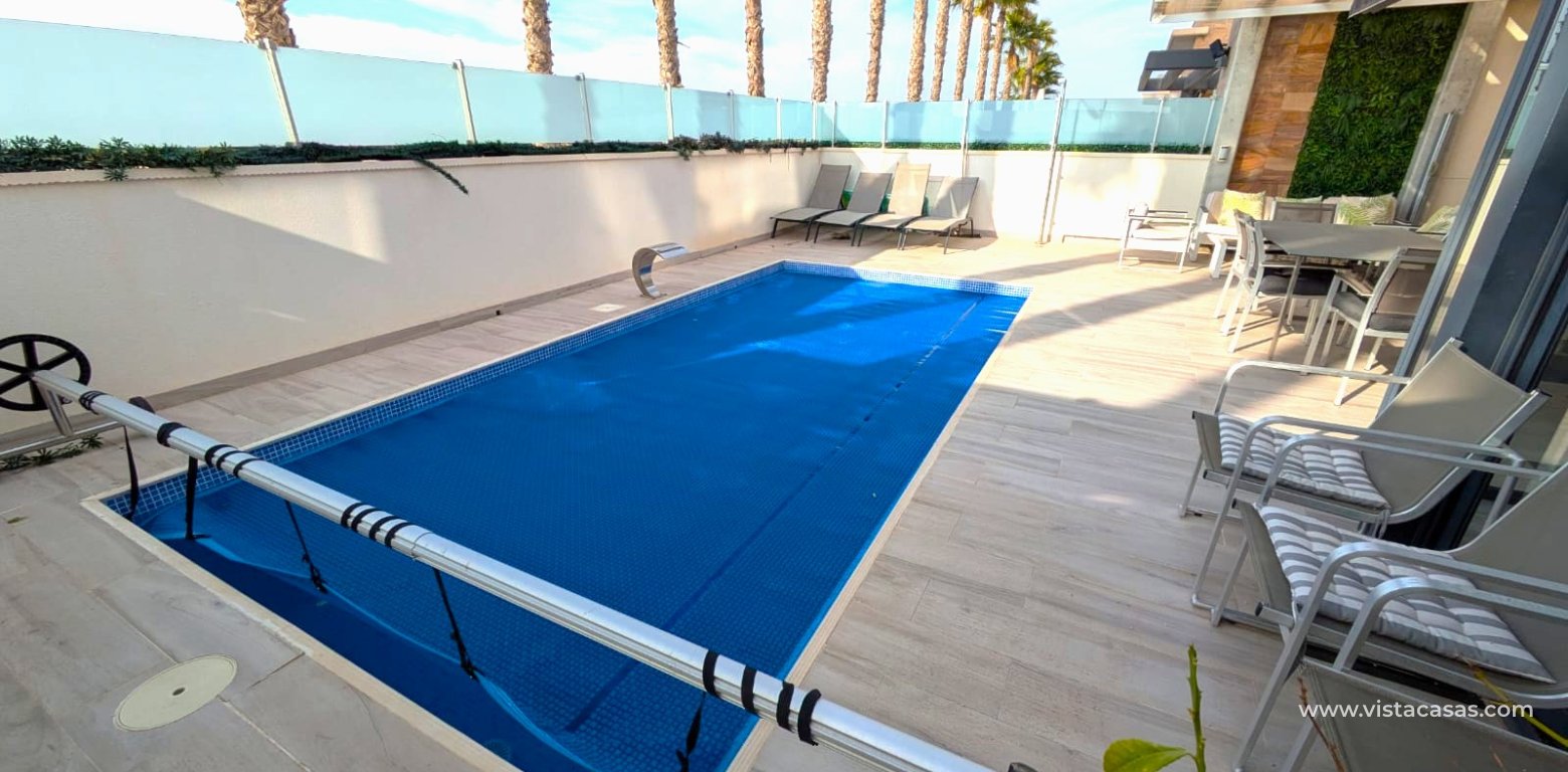 Resale - Villa - Cabo Roig