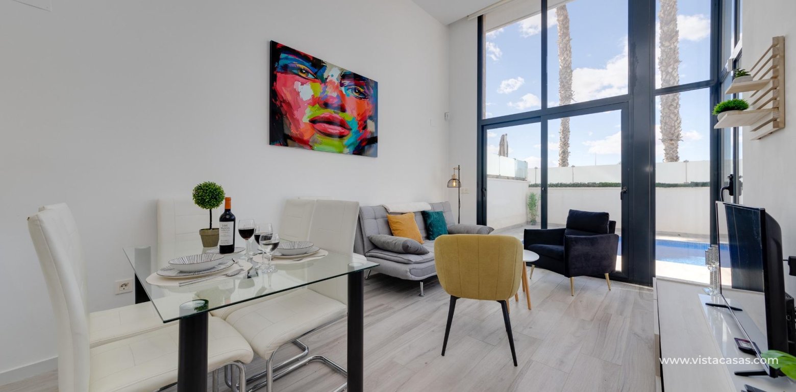 Resale - Villa - Cabo Roig