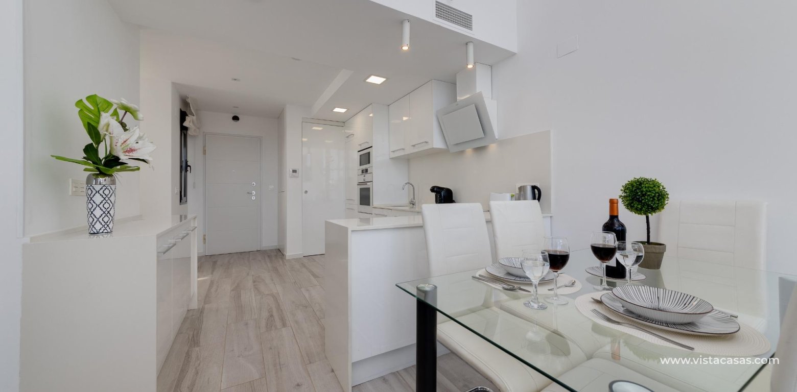 Resale - Villa - Cabo Roig