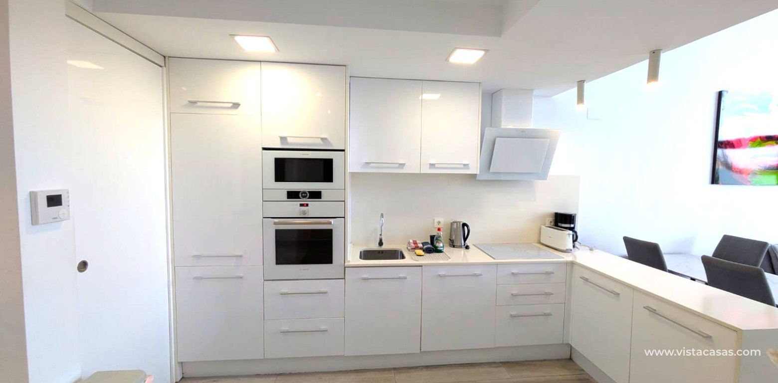 Resale - Villa - Cabo Roig