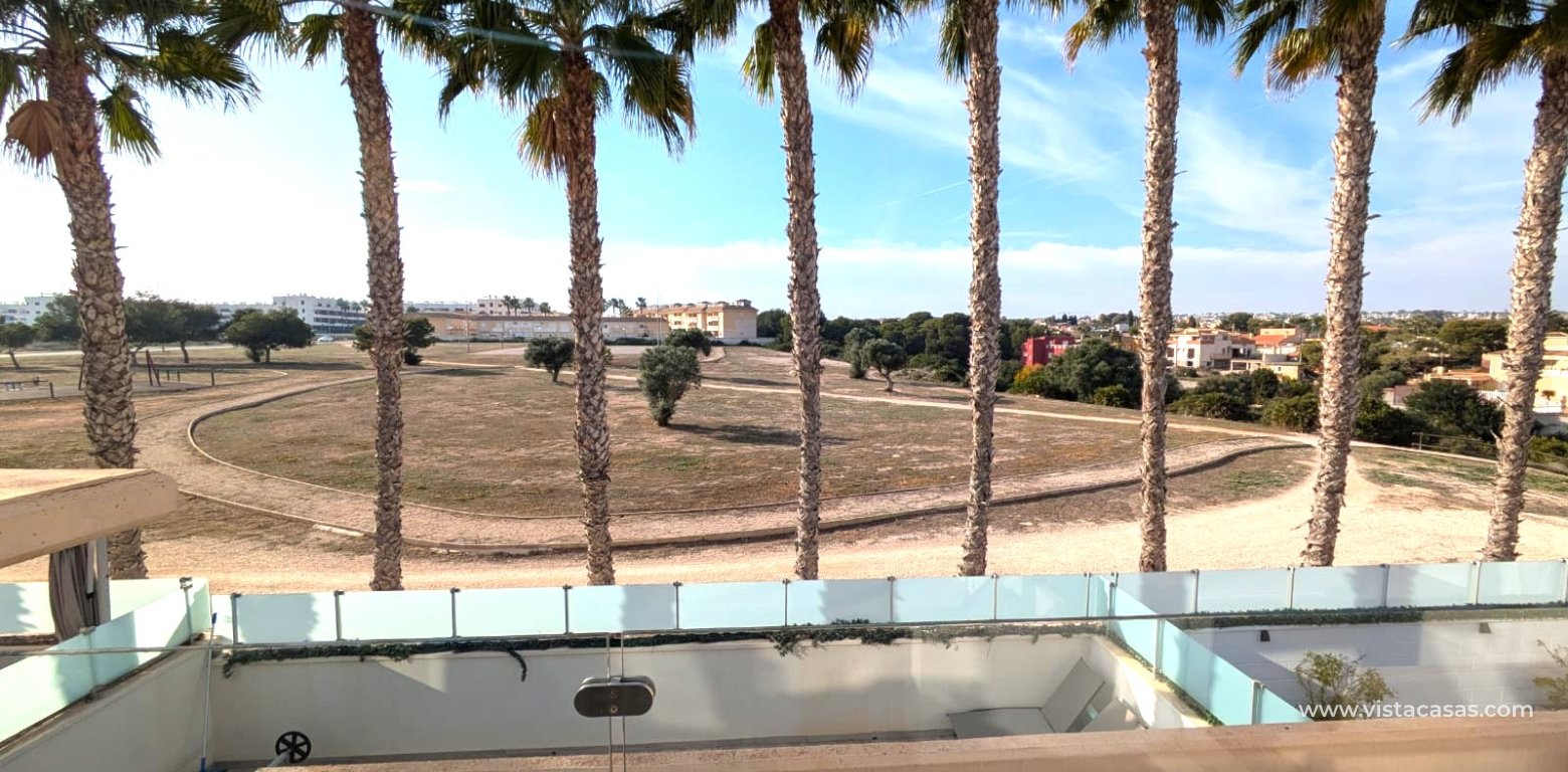Resale - Villa - Cabo Roig