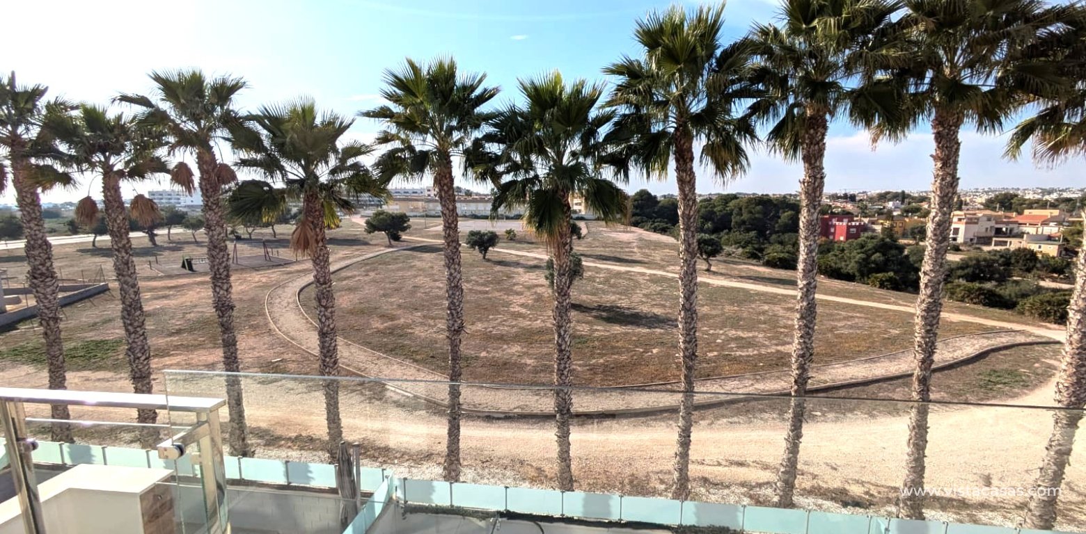 Resale - Villa - Cabo Roig