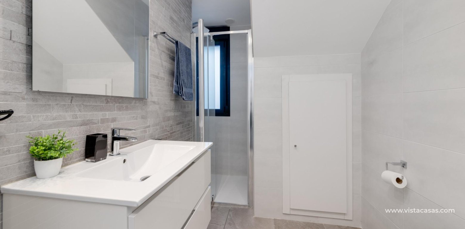 Resale - Villa - Cabo Roig