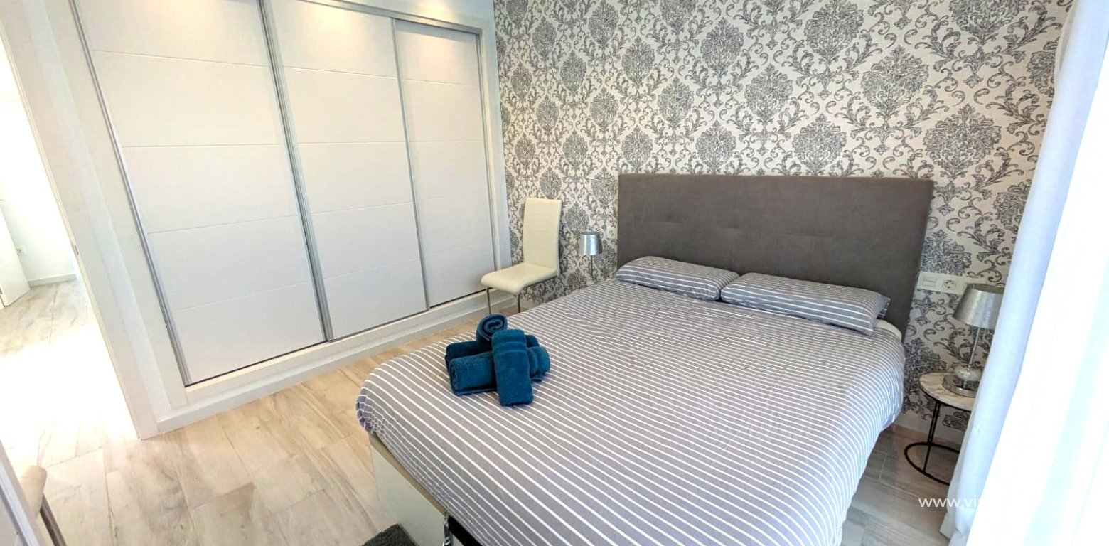 Resale - Villa - Cabo Roig