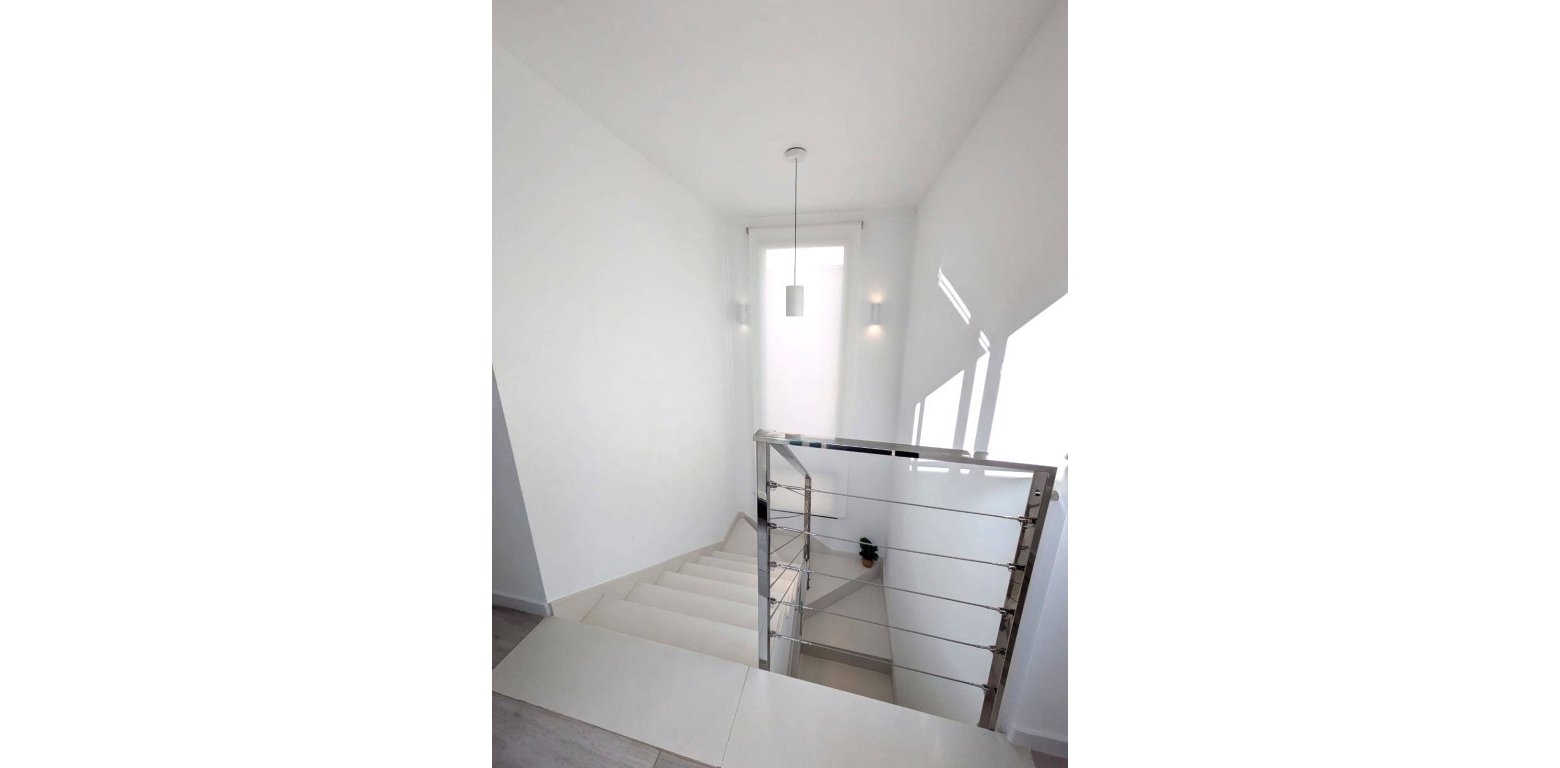 Resale - Villa - Cabo Roig