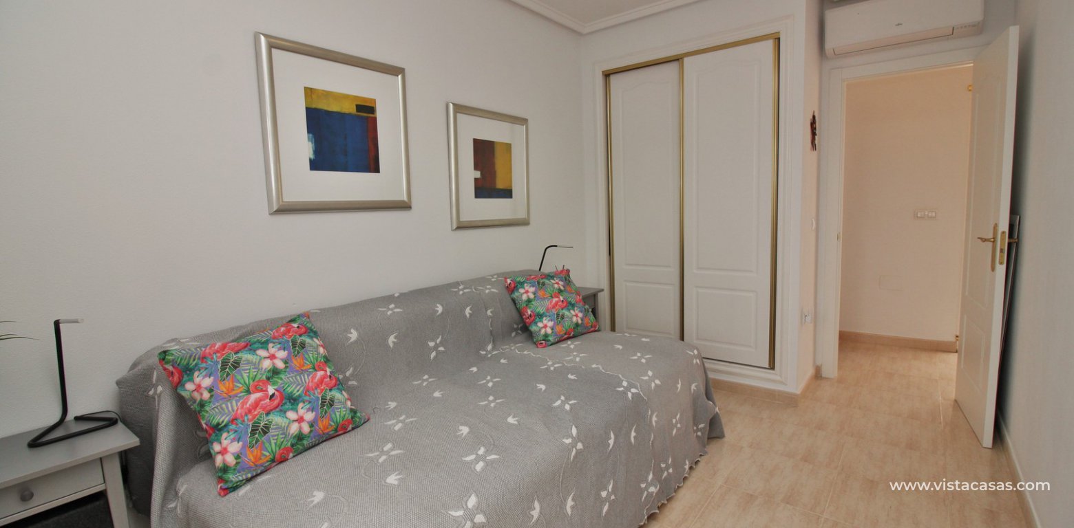 Townhouse for sale in Inspiracion Pau 8 Villamartin master bedroom fitted wardrobes