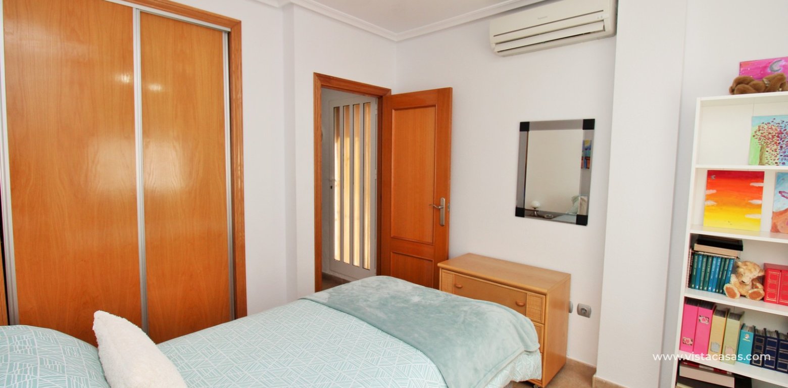 Renovated 3 Bed Quad House Villamartin Torregolf IV twin bedroom fitted wardrobes
