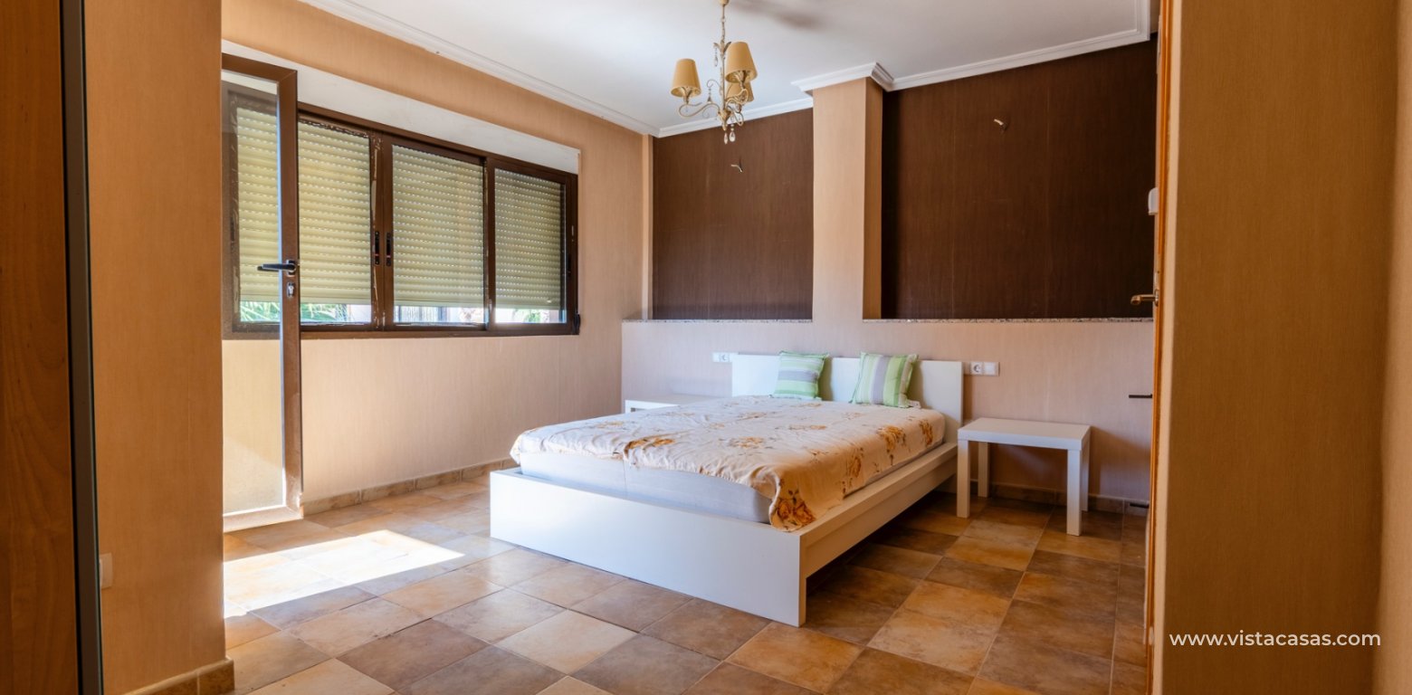 Resale - Villa - Villamartin