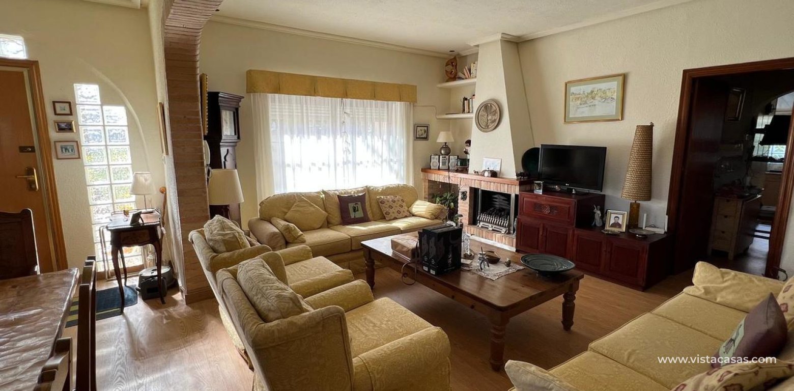 Resale - Villa - Cabo Roig