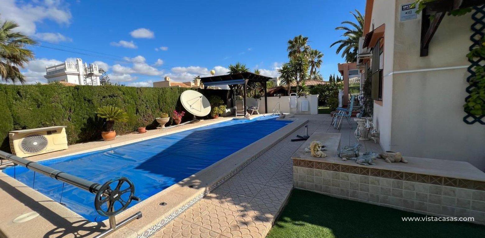 Resale - Villa - Cabo Roig