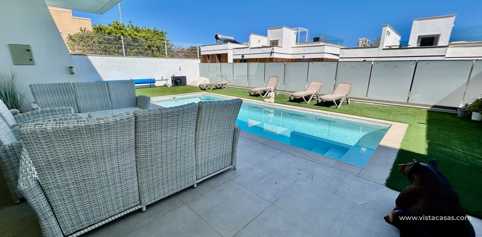 Resale - Villa - Villamartin