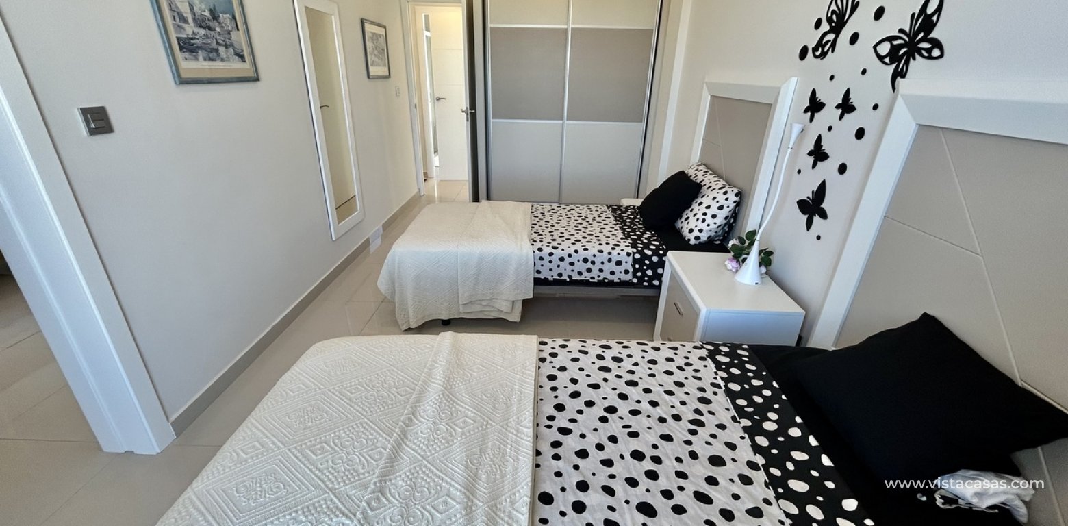 Resale - Villa - Villamartin