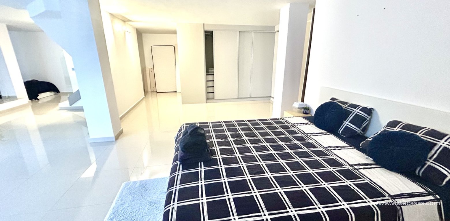 Resale - Villa - Villamartin