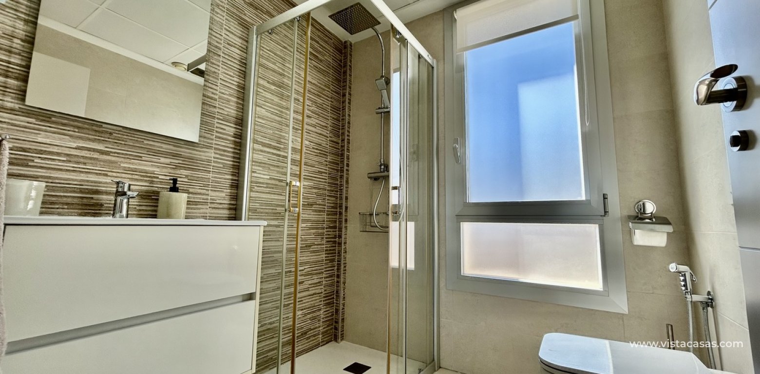 Resale - Villa - Villamartin