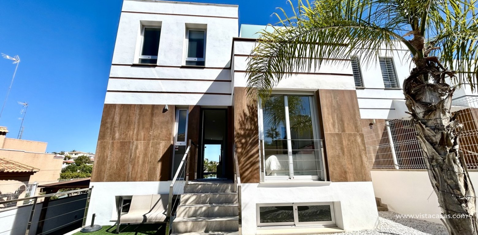 Resale - Villa - Villamartin