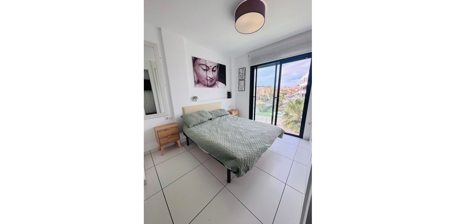 Resale - Apartment - Villamartin