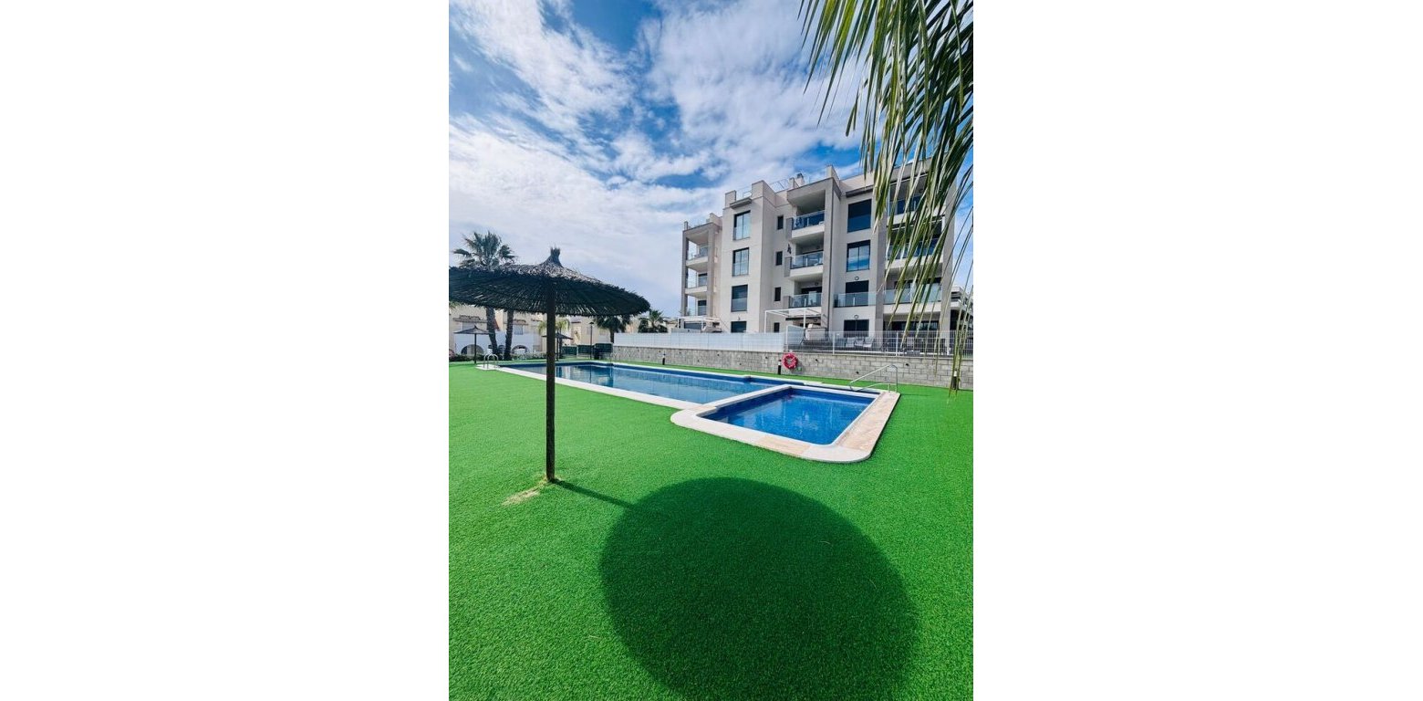 Resale - Apartment - Villamartin