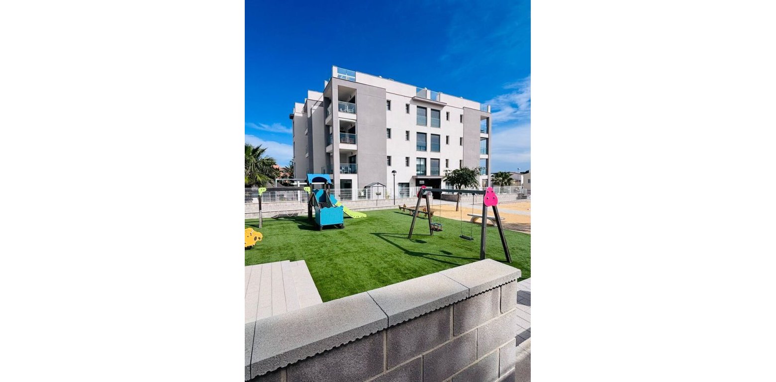 Resale - Apartment - Villamartin