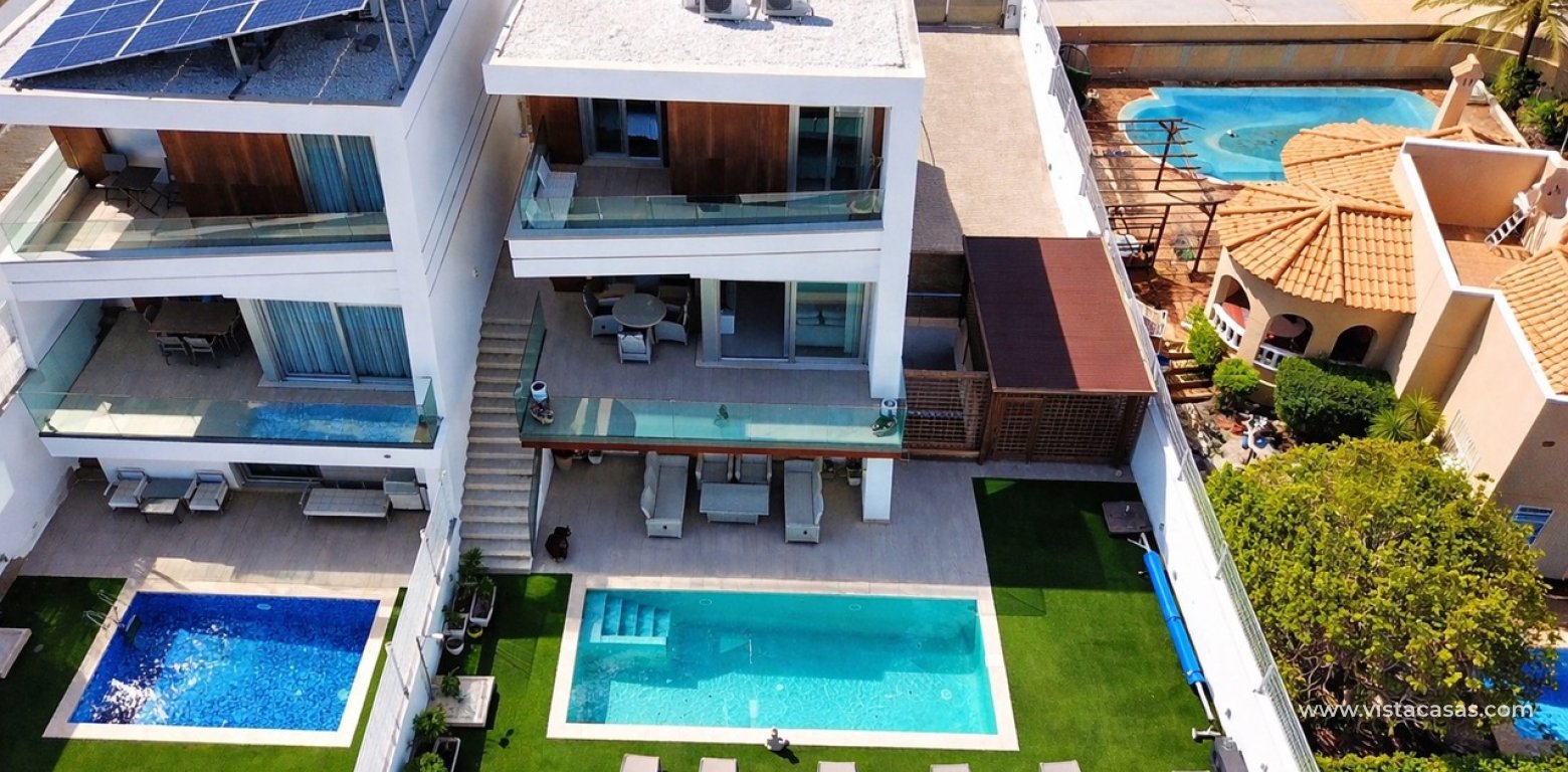 Resale - Villa - Villamartin