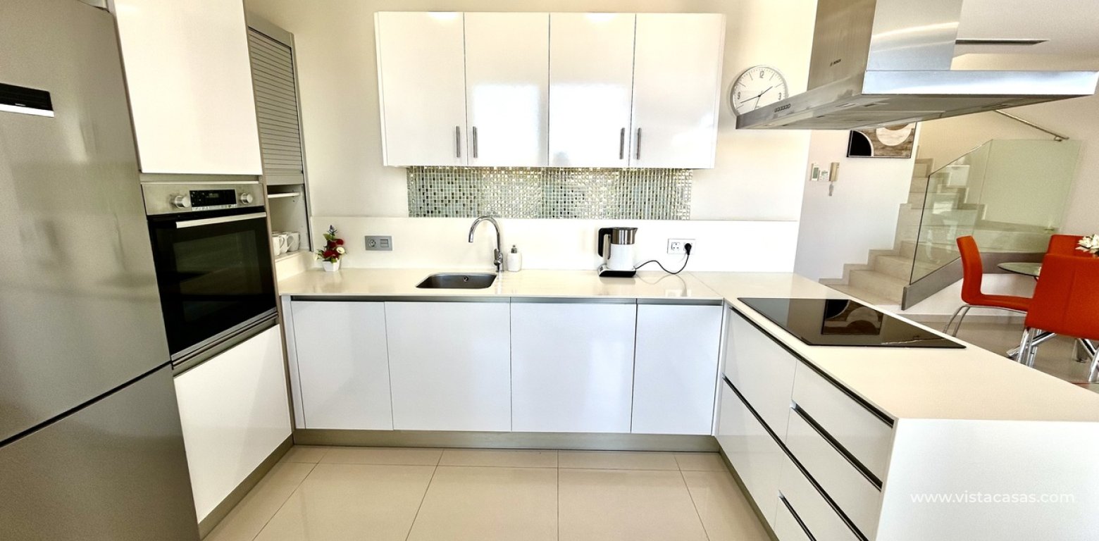 Resale - Villa - Villamartin