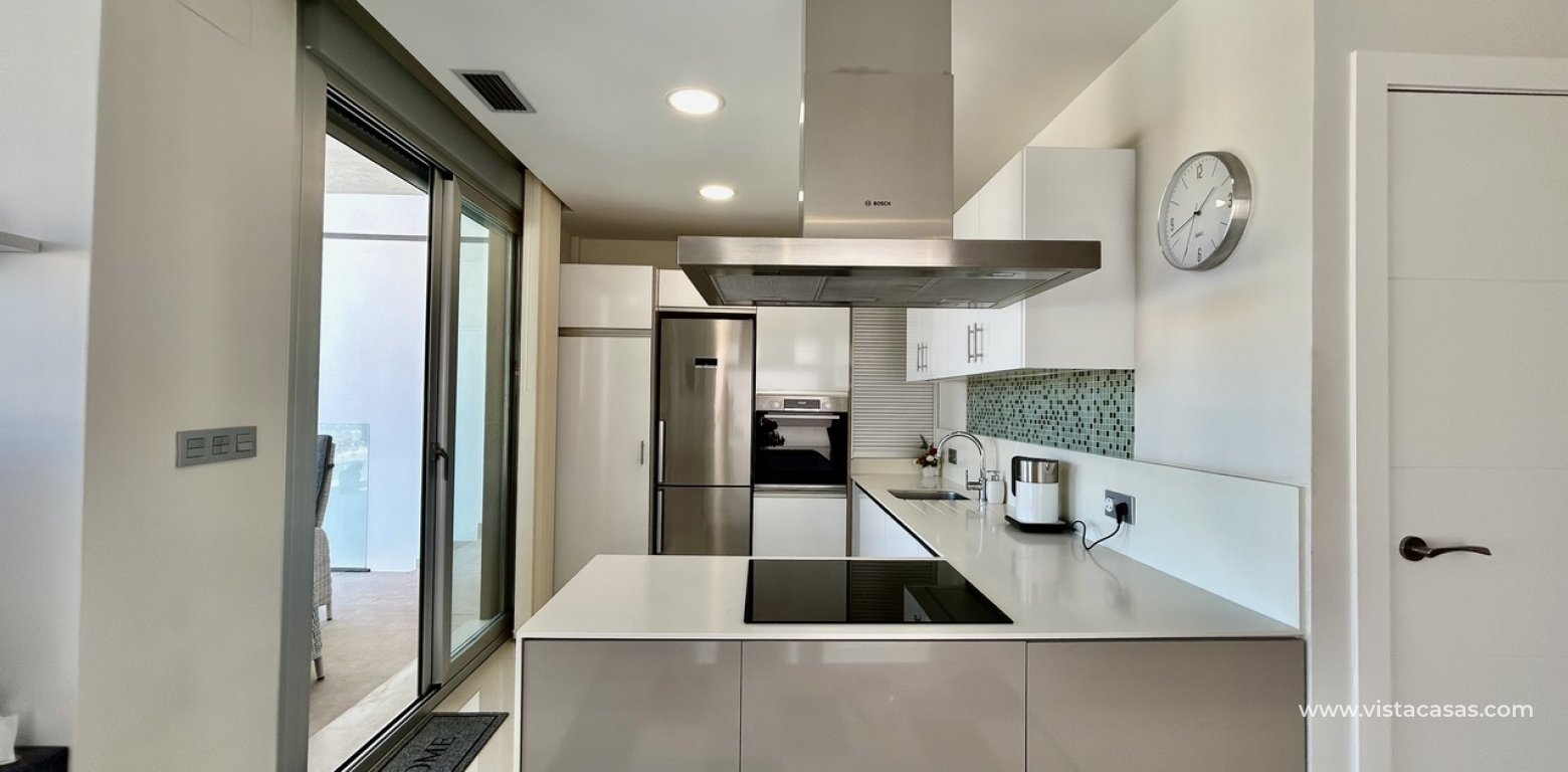 Resale - Villa - Villamartin