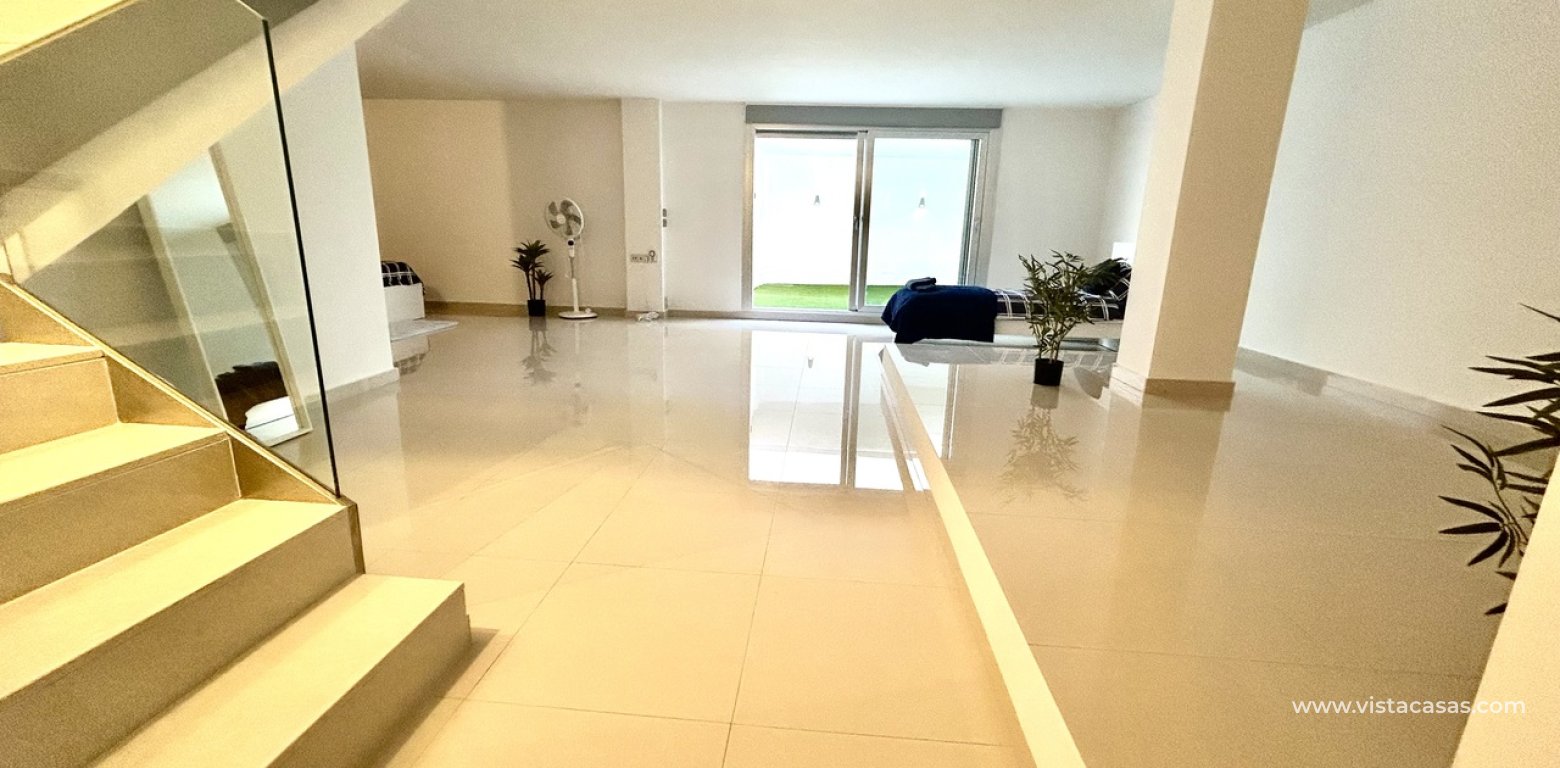 Resale - Villa - Villamartin