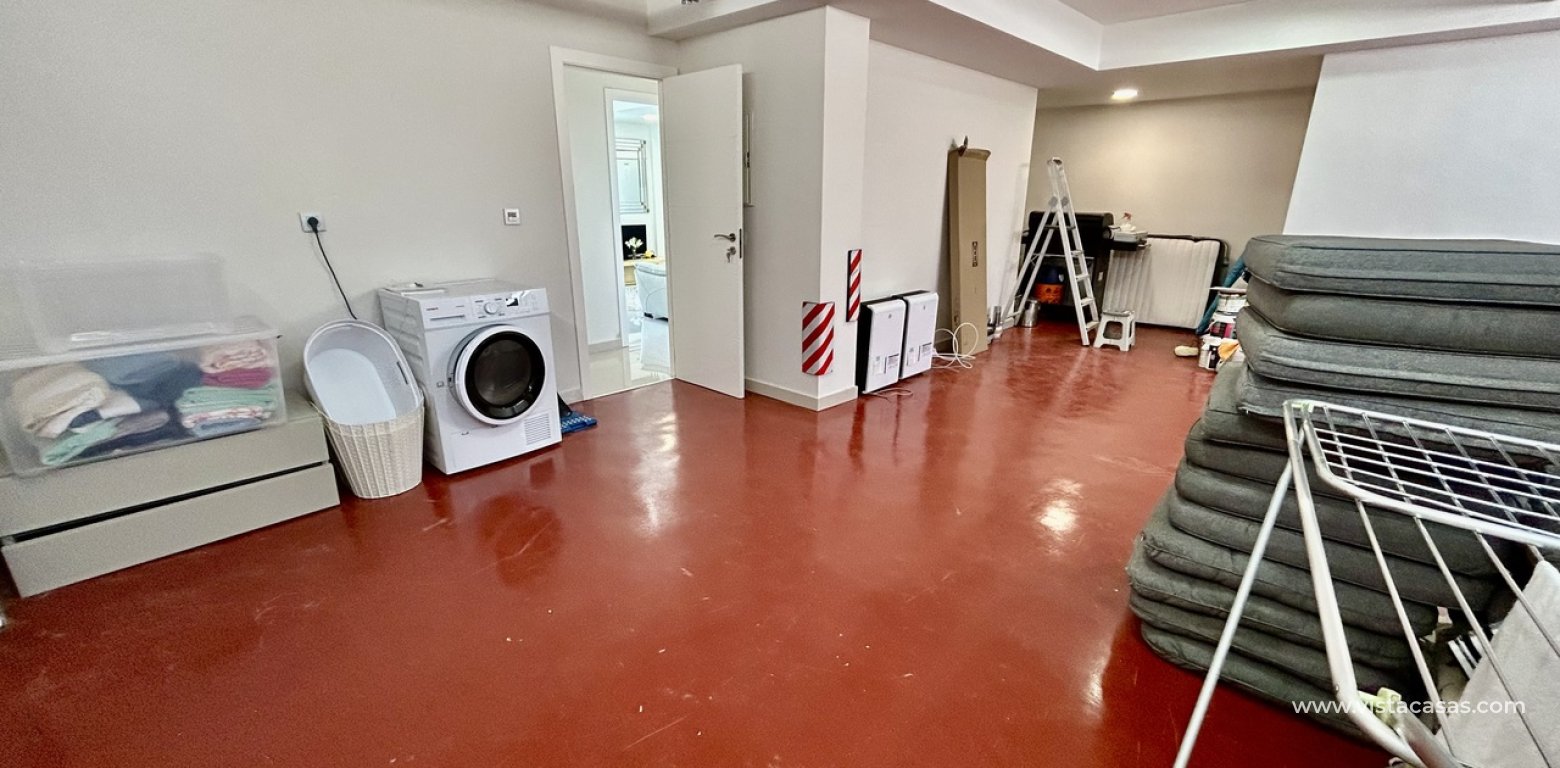 Resale - Villa - Villamartin