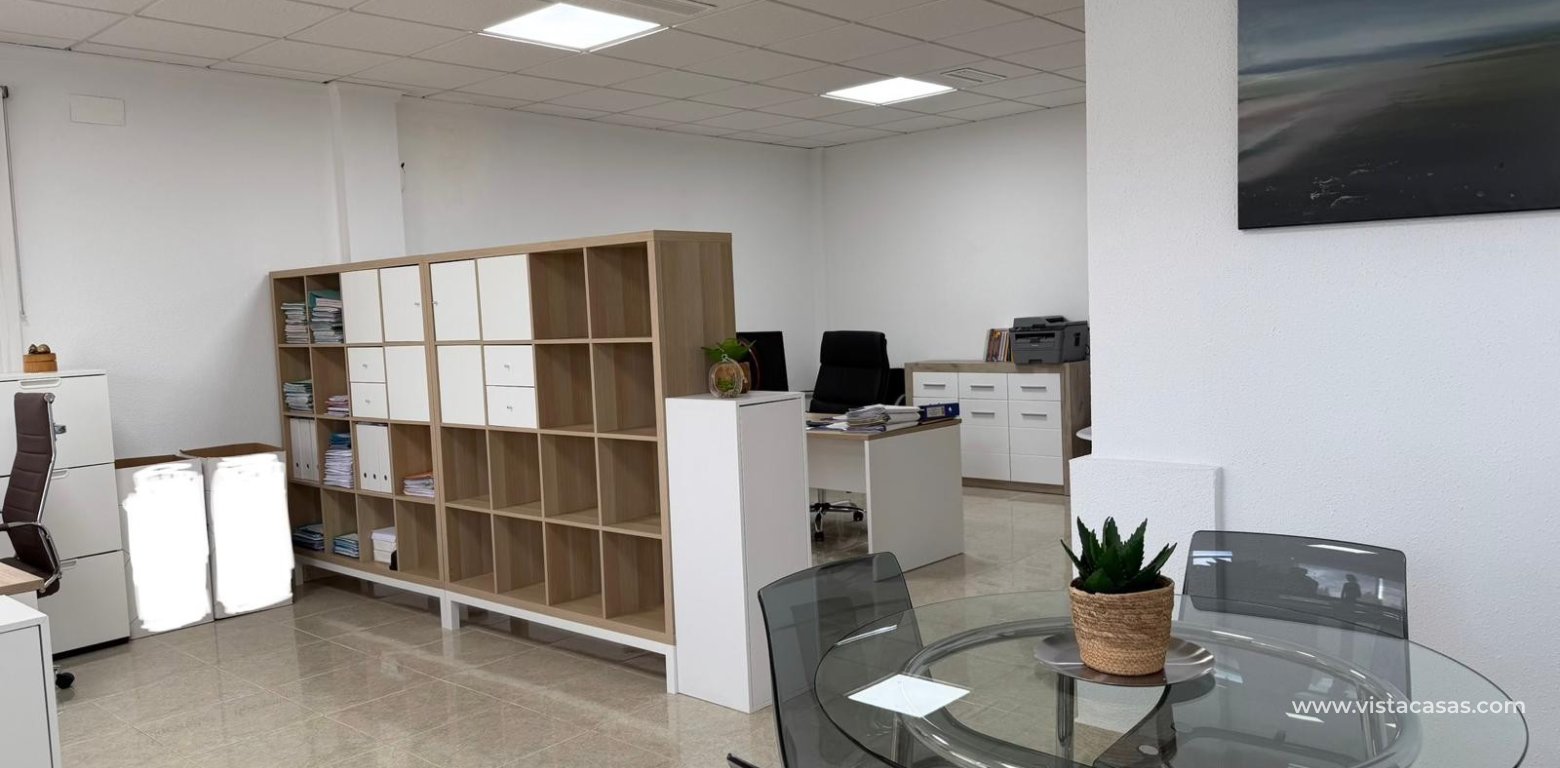 Sale - Kommersiell - La Zenia