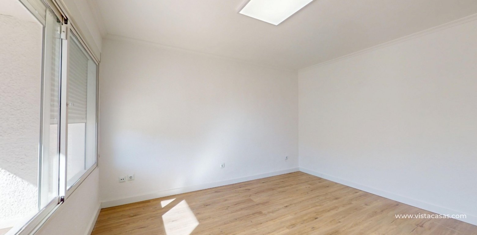 Resale - Apartment - Villamartin