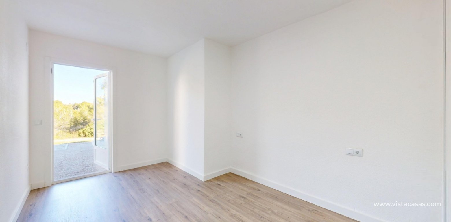 Resale - Apartment - Villamartin