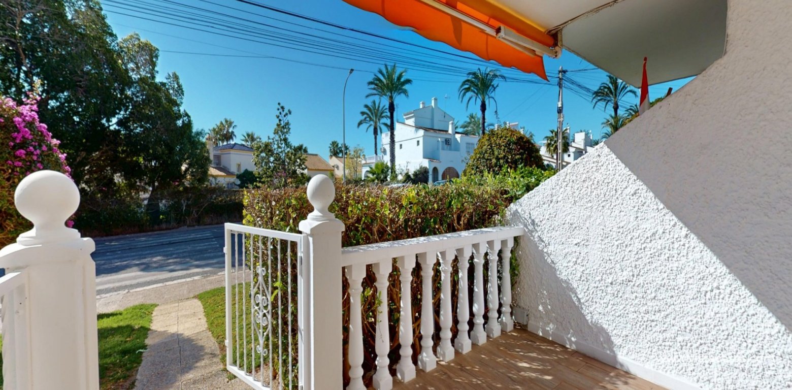 Resale - Apartment - Villamartin