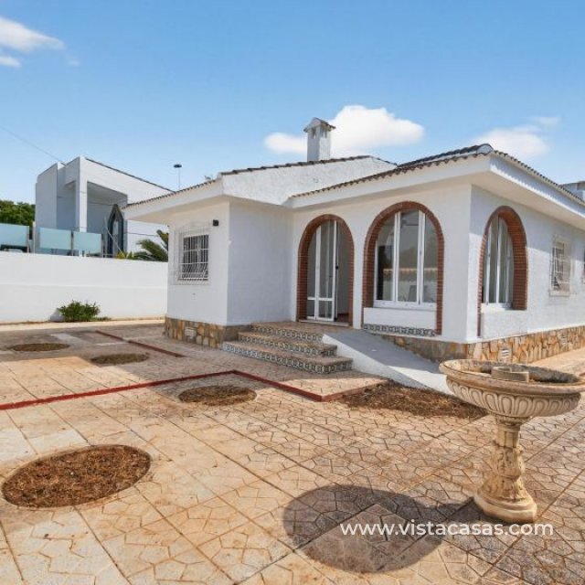 Villa - Resale - Torrevieja - Torrevieja