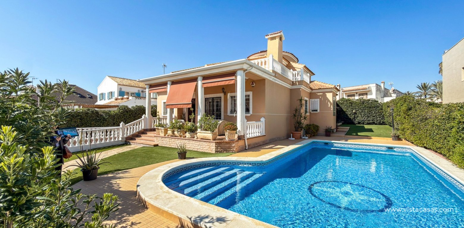 Resale - Villa - Torrevieja - La Mata