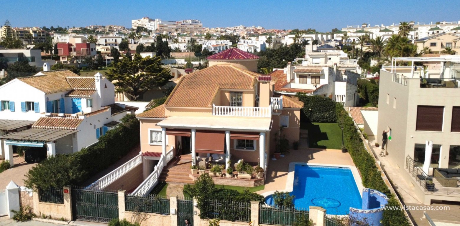 Resale - Villa - Torrevieja - La Mata