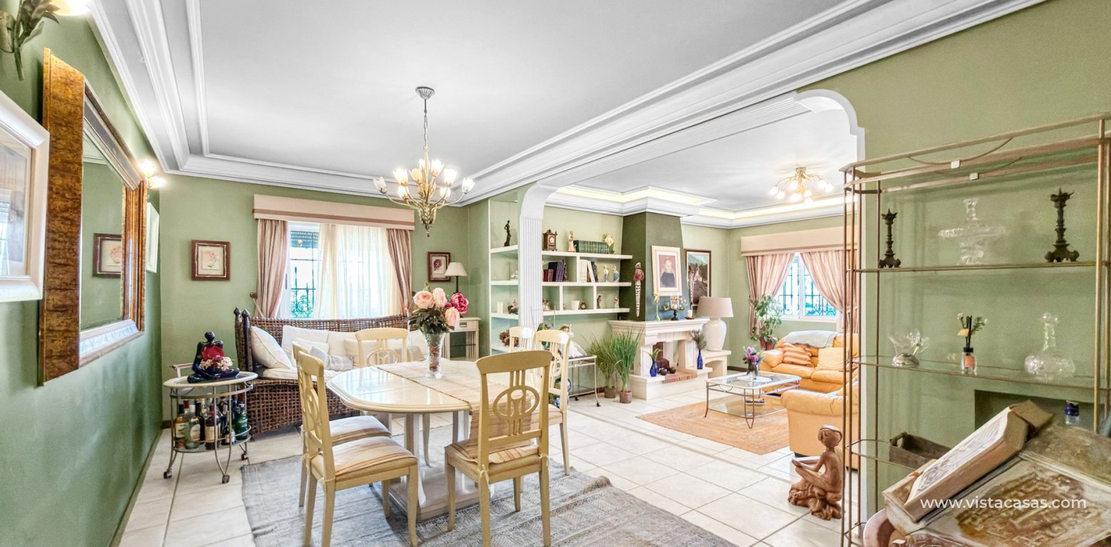 Resale - Villa - Torrevieja - La Mata