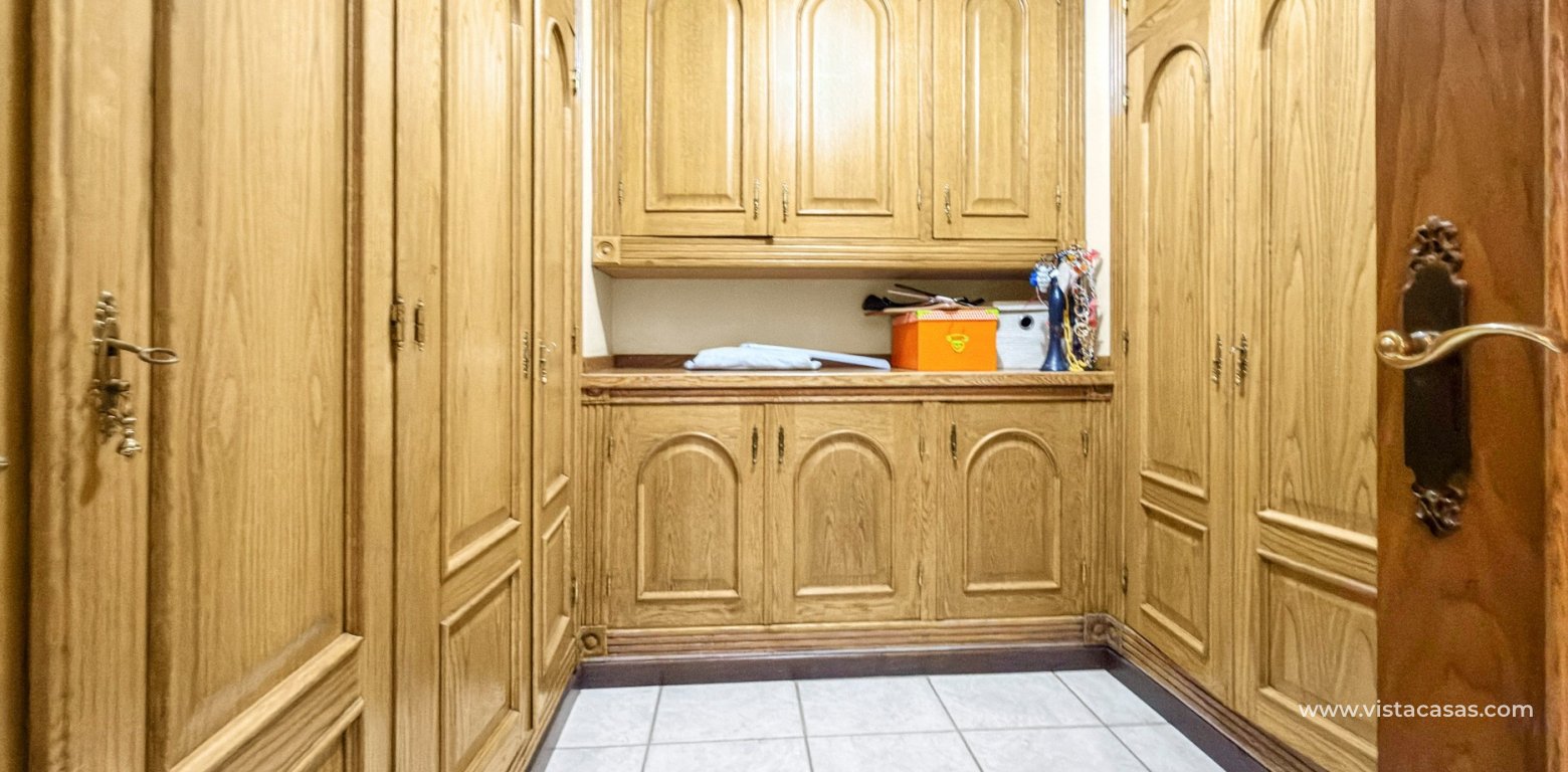 Resale - Villa - Torrevieja - La Mata