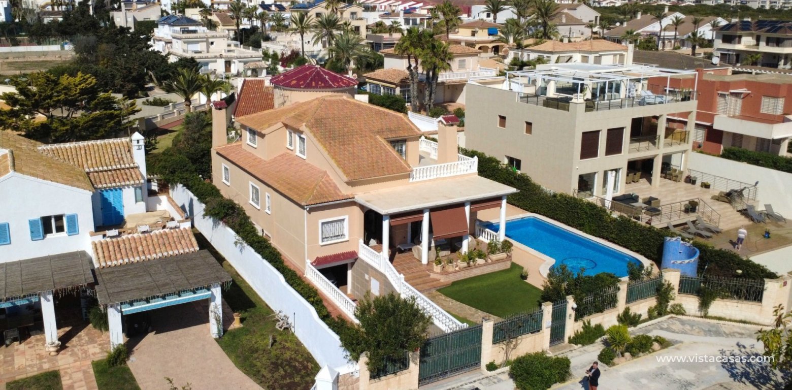 Resale - Villa - Torrevieja - La Mata