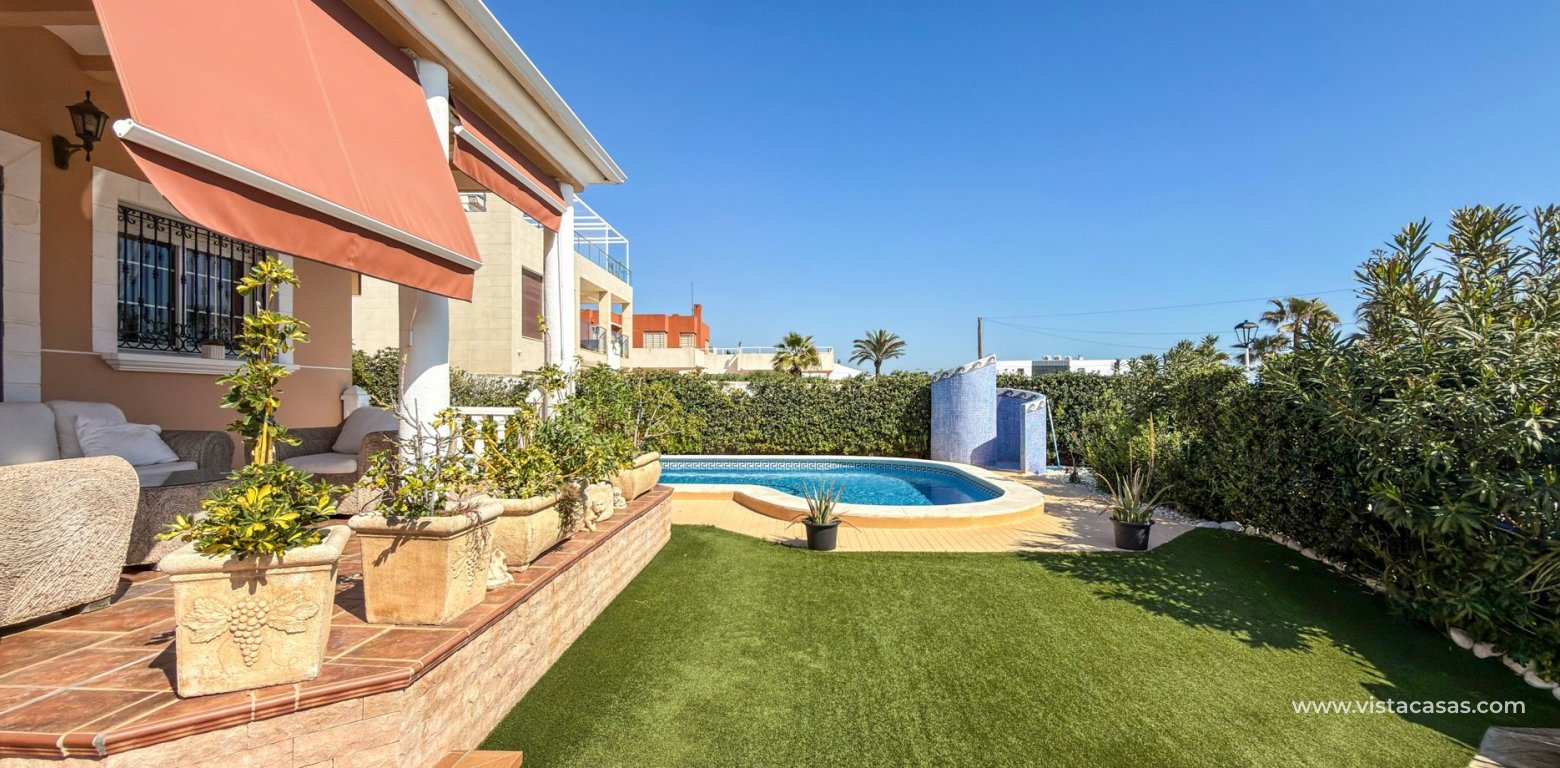 Resale - Villa - Torrevieja - La Mata