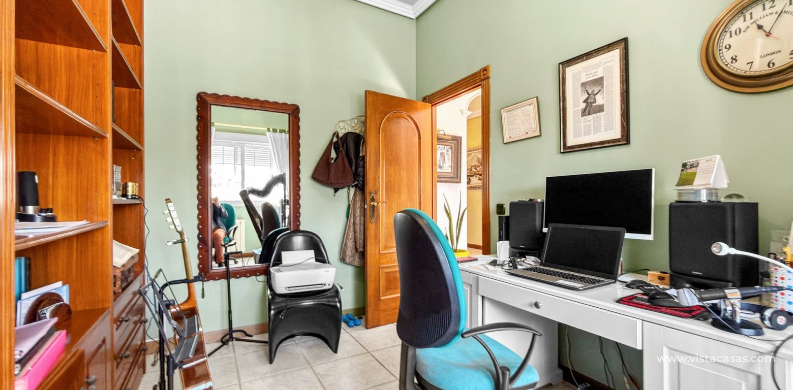 Resale - Villa - Torrevieja - La Mata