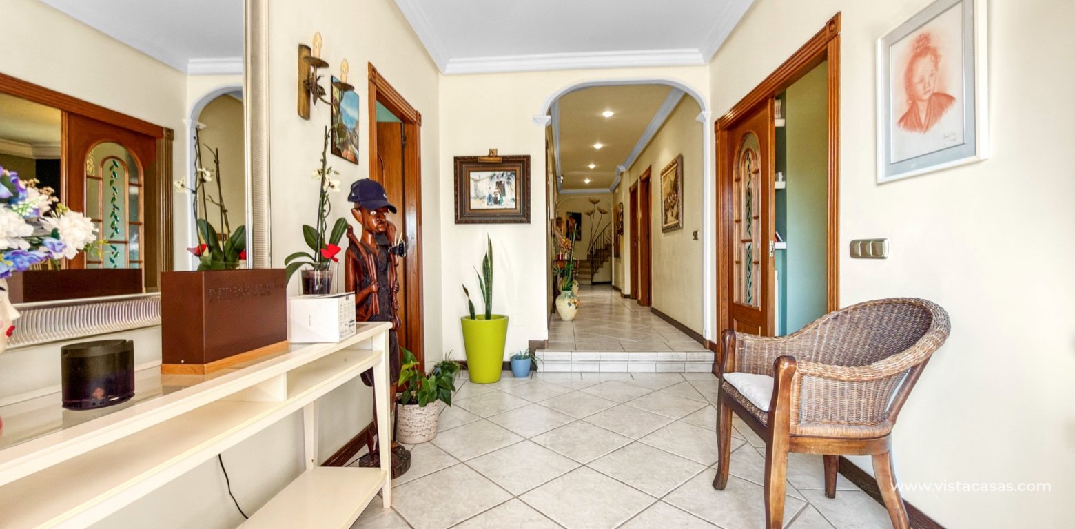 Resale - Villa - Torrevieja - La Mata