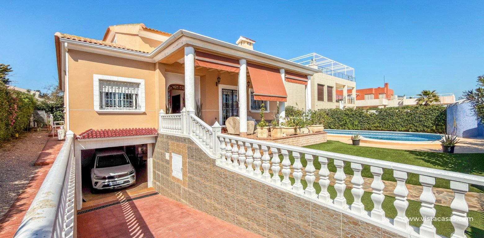 Resale - Villa - Torrevieja - La Mata