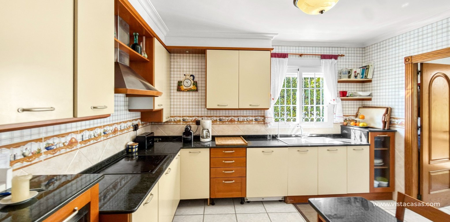 Resale - Villa - Torrevieja - La Mata