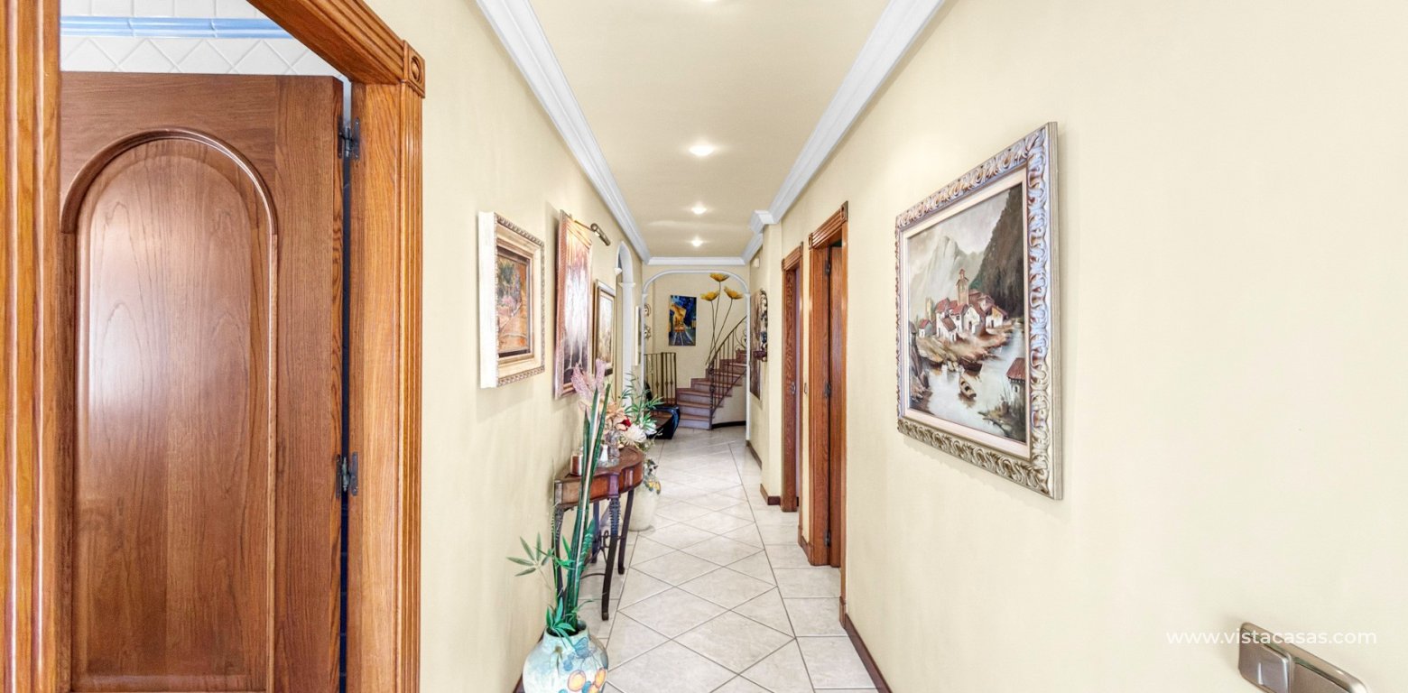 Resale - Villa - Torrevieja - La Mata