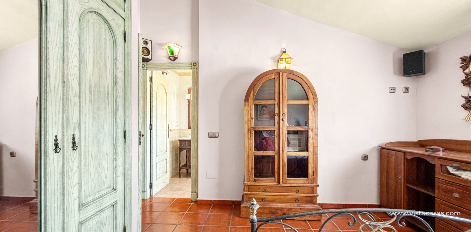 Resale - Villa - Torrevieja - La Mata