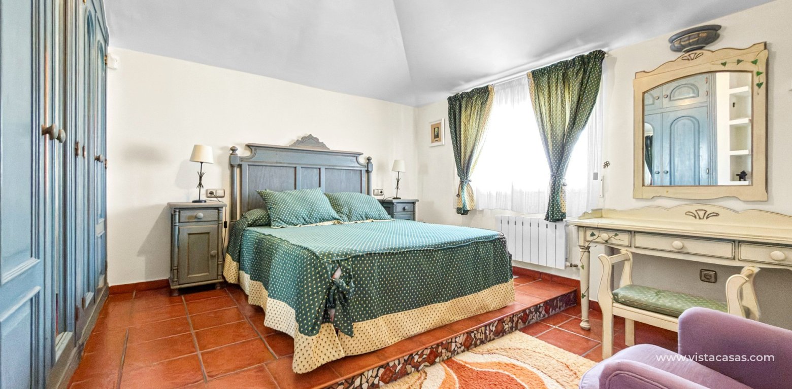 Resale - Villa - Torrevieja - La Mata