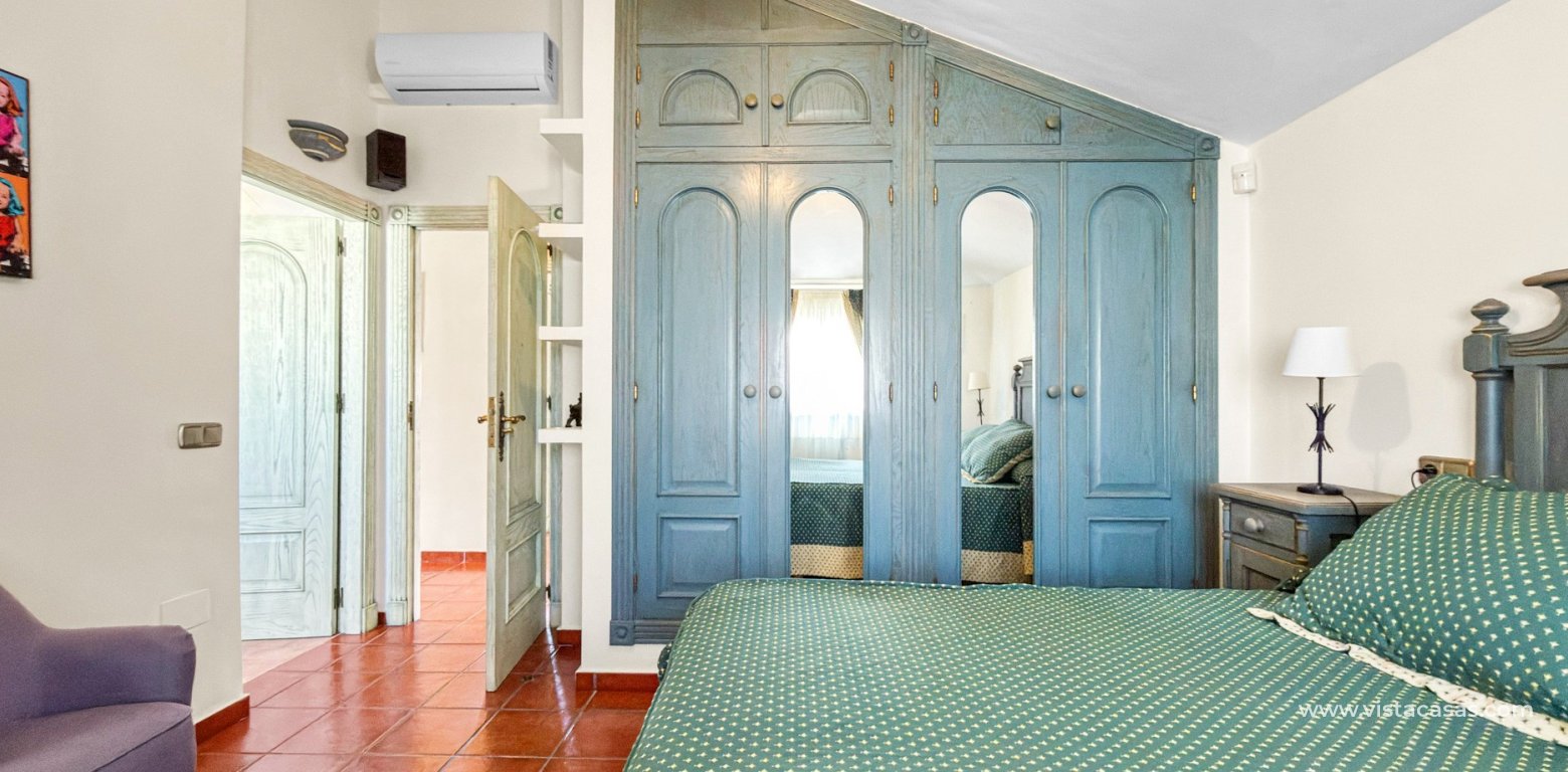 Resale - Villa - Torrevieja - La Mata