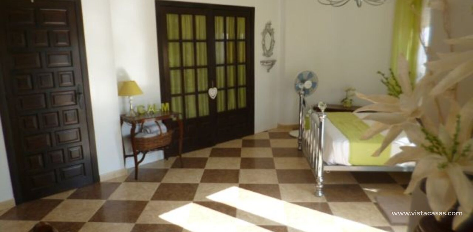 Sale - Villa - Villamartin