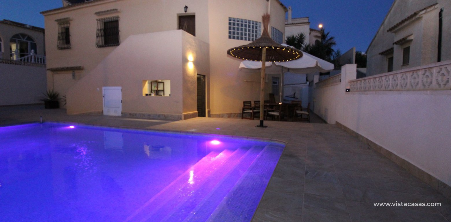 Villa for sale with private pool and tourist licence Villamartin