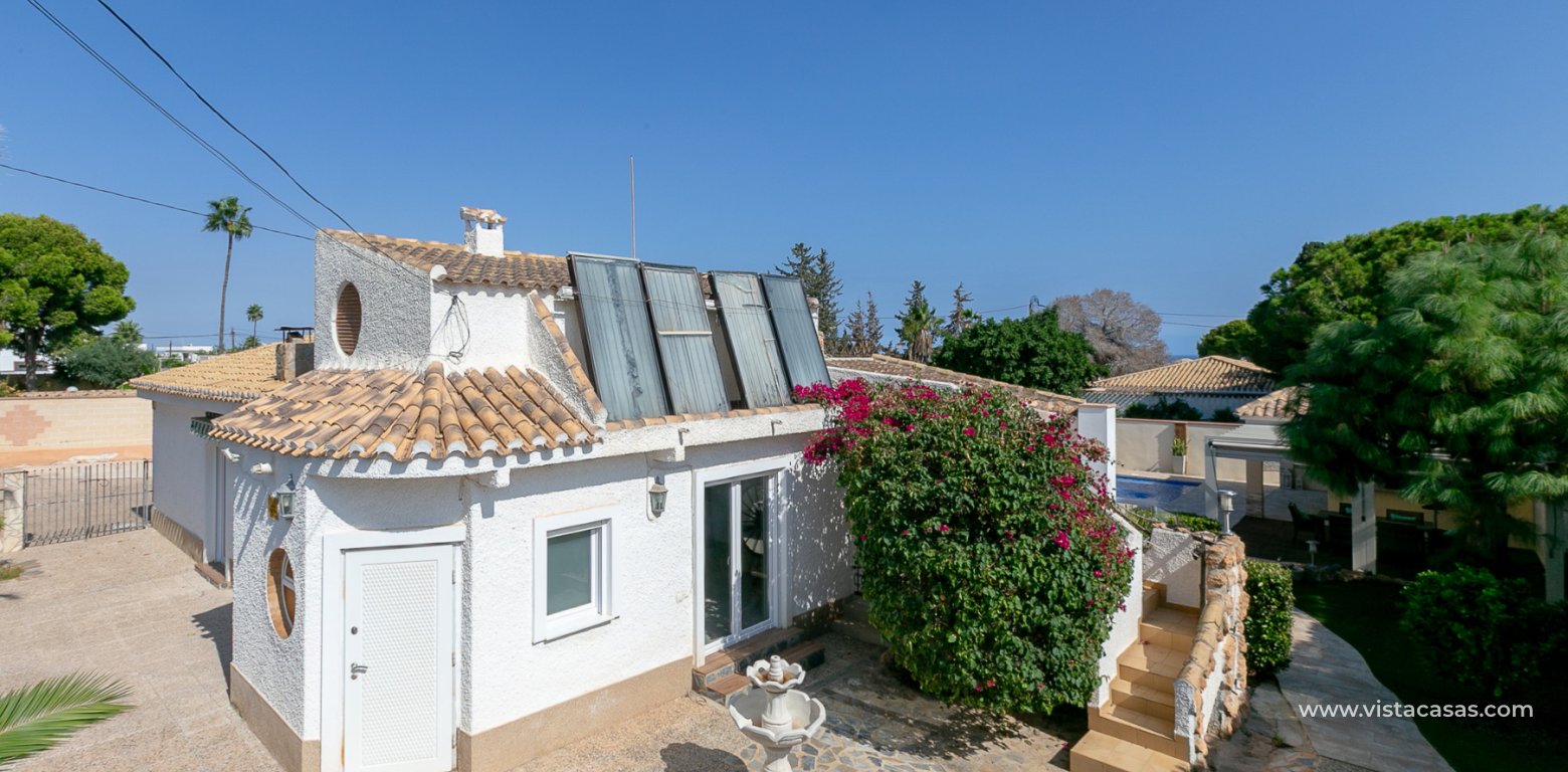 Resale - Villa - Cabo Roig
